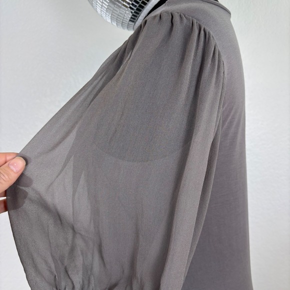 Kensie Sheer Sleeve Scoop Neck Top, Women's Size Large, Gray Puff Sleeve Tee - Picture 7 of 11